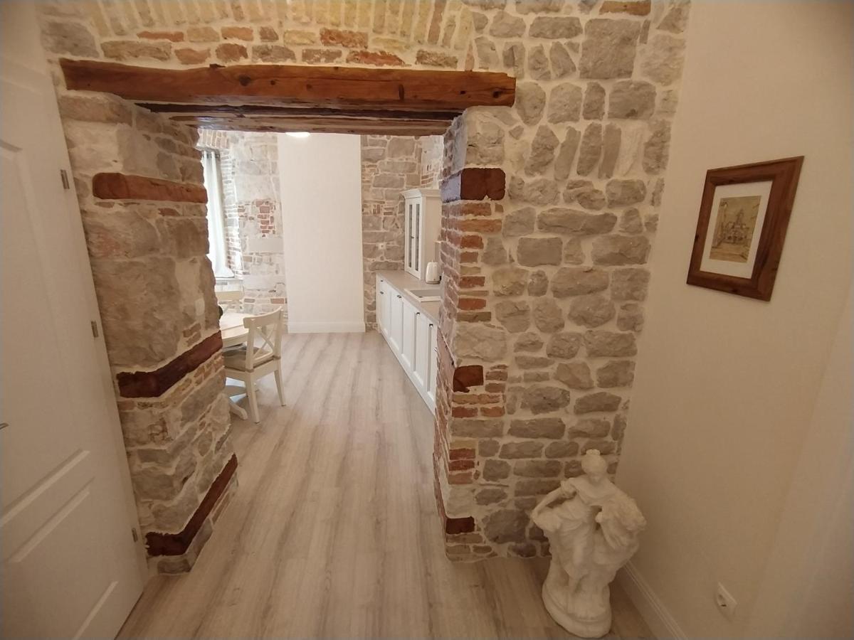 Apartment Antique Zadar - City Center エクステリア 写真