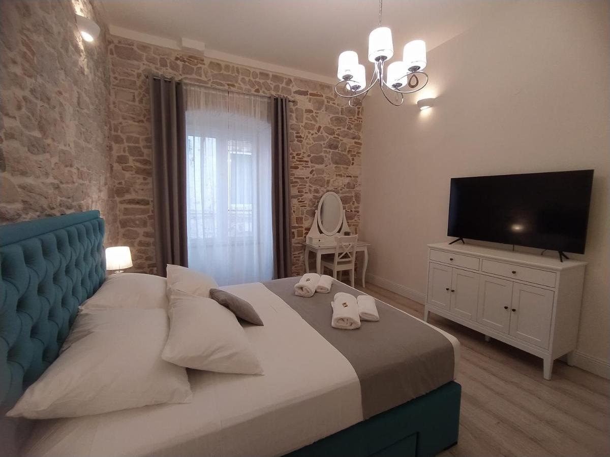 Apartment Antique Zadar - City Center エクステリア 写真