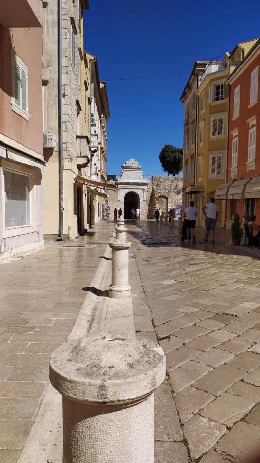 Apartment Antique Zadar - City Center エクステリア 写真